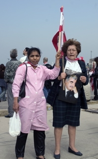maid-protests-with-employer.jpg